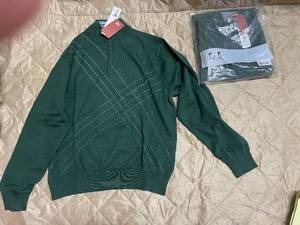 lot 20 image: 2 Cutter  Buck sweater vests. Colo...