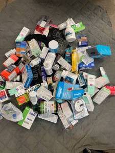 lot 195 image: r1- Huge lot of health, beauty and medicine products. Some may be past expiration date