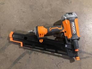 lot 6 image: RIDGID Pneumatic 21-Degree 3-12 in. Round Head Framing Nailer Customer Returns See Pictures