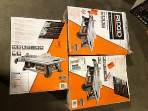 lot 24 image: Lot of RIDGID 6.5-Amp 7 in. Blade Corded Table Top Wet Tile Saw   Customer Returns See Pictures