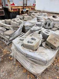 Retaining wall block and caps