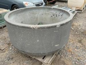 5 Concrete Landscape planter