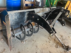 Erskine Model 825RP Rear Pull 3 Point Snow Blower