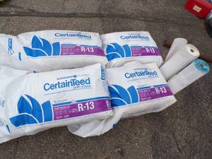 4 Rolls of R-13 Insulation and 2 Rolls of House Wrap