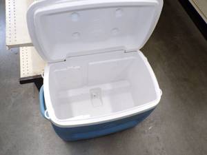 Cooler on Wheels