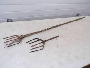 Vintage Ice Spears one with handle