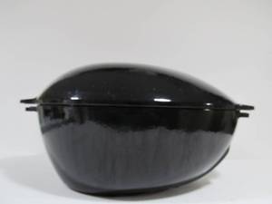 lot 18 image: Excellent STAUB Cast Iron Enamel Mussel Pot - Black