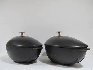 lot 25 image: Pair of STAUB Cast Iron Enamel Mussel Pots - Black