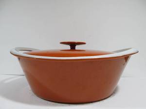 lot 33 image: Very Nice Vintage Danish Modern COPCO Cast Iron Orange Enamel Lidded Pot #3