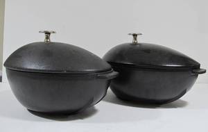 lot 42 image: Pair of STAUB Cast Iron Enamel Mussel Pots - Black