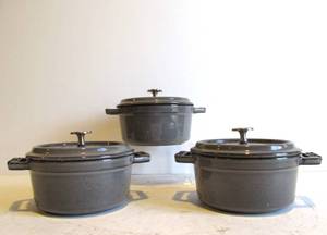 lot 108 image: New Unused STAUB Cast Iron Petit La Cocotte Set of 3