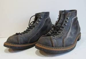 lot 119 image: Vintage Leather Work Boots - Size 10.5D