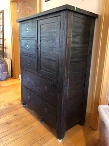 lot 91 image: Very Nice Rustic Wood Jofran Furniture Kona Grove Chest