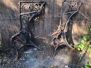 lot 151 image: Ornate Antique Cast Iron Desk Ends