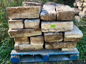 lot 159 image: Pallet of Stone Building Material #1