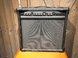 lot 183 image: Working CRATE Model GX-30M Guitar Amplifier