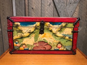 lot 185 image: Antique Hand Painted MughalPersian Trunk
