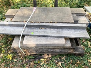 lot 227 image: Pallet of Stone Building Material #27 - Sandstone