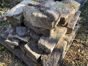 lot 224 image: Pallet of Limestone Landscape Stone - Building Material #24