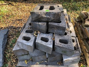 lot 219 image: Pallet of Retaining Wall Block - Building Material #19