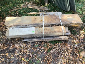lot 238 image: Pallet of Long Rectangular Pieces of Stone Building Material #8