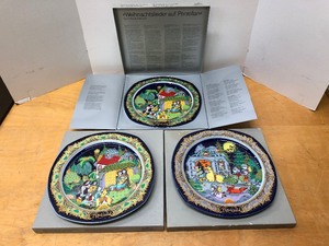 lot 286 image: Lot of BJORN WIINBLAD Rosenthal Plates #3