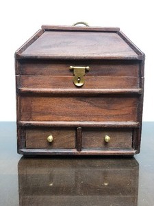 lot 288 image: Very Cool Vintage Multi-Compartment Wood Storage Box