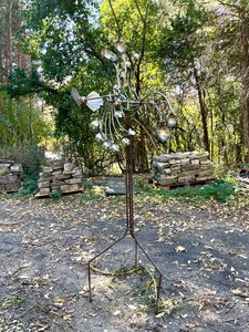 lot 308 image: Large & Fantastic Chrome Kinetic Wind Sculpture #2