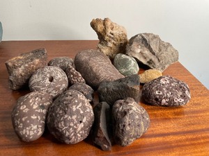 lot 298 image: Lot of Assorted Rocks & Minerals