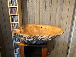 lot 188 image: MASSIVE & Fantastic Burled Wood Bowl