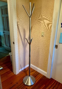 lot 194 image: Chrome Floor Standing HatCoat Rack