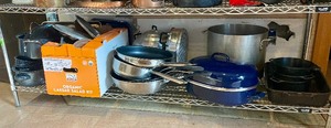 lot 171 image: Contents of Single Kitchen Shelf #1 - Cooking Items - Cast Iron etc