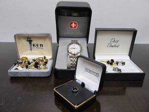 lot 350 image: Group of Mens Accessories Cufflinks & Swiss Army Watch