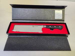 lot 326 image: Excellent New Unused KATSURA Damascus Steel Chefs KnifeCleaver