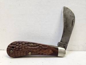 lot 331 image: Vintage CASE XX Curved Blade Folding Knife