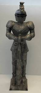 lot 2 image: 49 Tin Knight Dcor