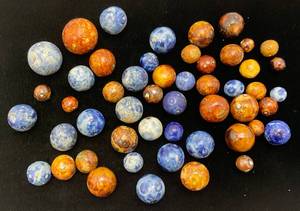 lot 21 image: Vintage Bennington Marbles