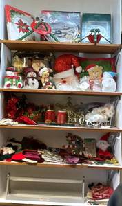 lot 248 image: Misc. Christmas Dcor & More