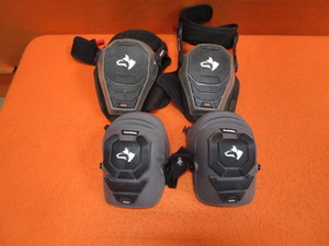 Husky Knee Pads