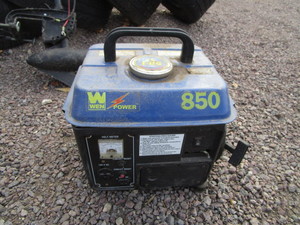 lot 26 image: Wen 850 Generator