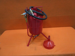 lot 34 image: Portable Sand Blaster