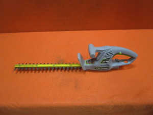 lot 36 image: Electric Hedge Trimmer