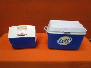 lot 37 image: (2) Coolers
