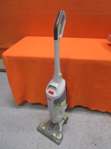 lot 65 image: Hoover Hard Wood Floor Cleaner