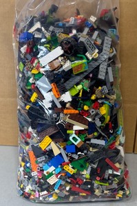 lot 50 image: Random 15lb Lot of LEGO Bricks & Minifigures
