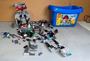 lot 57 image: Mixed LEGO Lot with Minifigures, Vehicles, and Build Pieces - Includes Star Wars and More