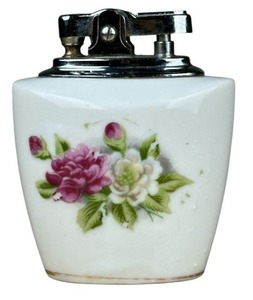 lot 67 image: Vintage ATC Japan Porcelain Tabletop Lighter Floral Design White with Chrome Top