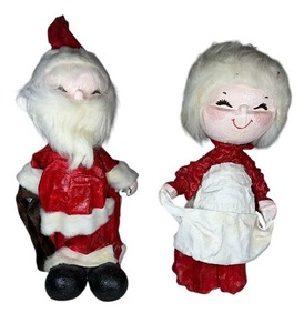 lot 82 image: Vintage Santa and Mrs. Claus Paper Mache Christmas Figurines - Handmade Holiday Decor