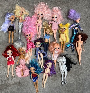 lot 112 image: Lot of 16 Mixed Dolls - Rainbow High, LOL OMG, Barbie, and More - Customization or Play