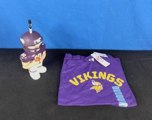New Vikings NFL T-Shirt Adult Size L and Water Bottle